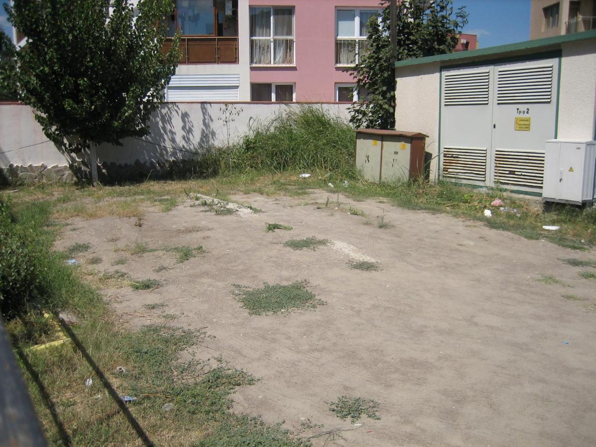 Apartment Lazur By The Sea Ravda Exterior photo